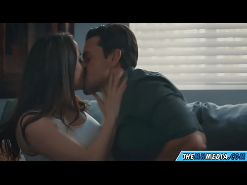 ❤️ एक चांगला busty आई सह रोमँटिक सेक्स ☑ आमच्याकडे